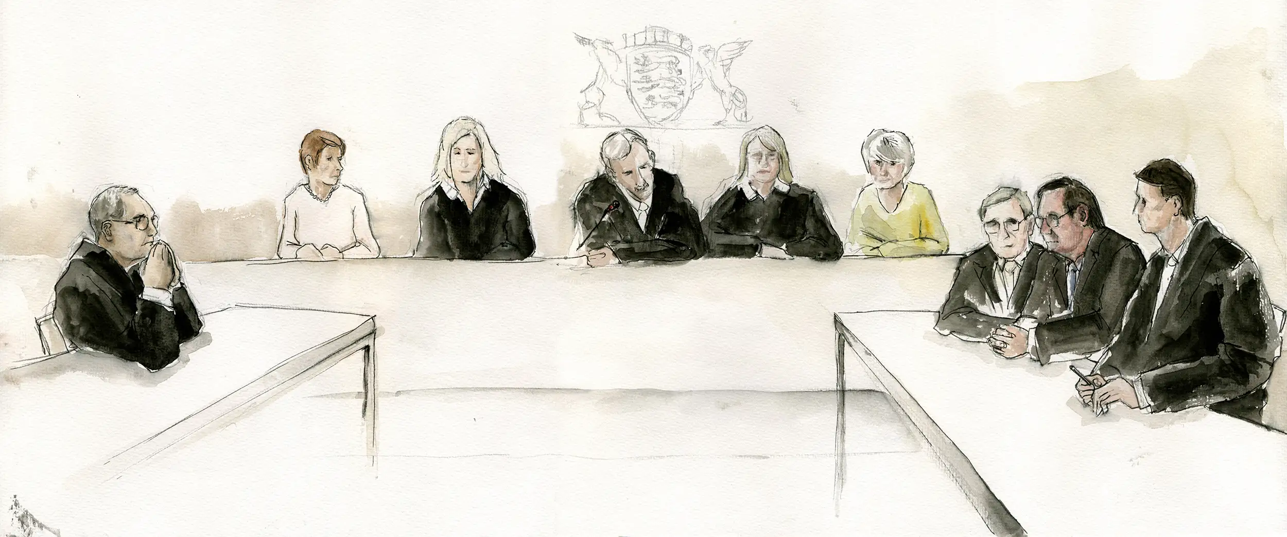 Gerichtszeichnung im Mannheimer Sterbehilfeprozess. Staatsanwalt, Richterbank und Angeklagter Arzt mit Anwälten - Gerichtszeichner Martin Burkhardt